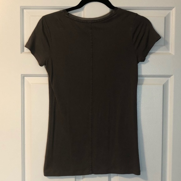 Gap Scoop-Neck Tank. Size XS. - Picture 2 of 4